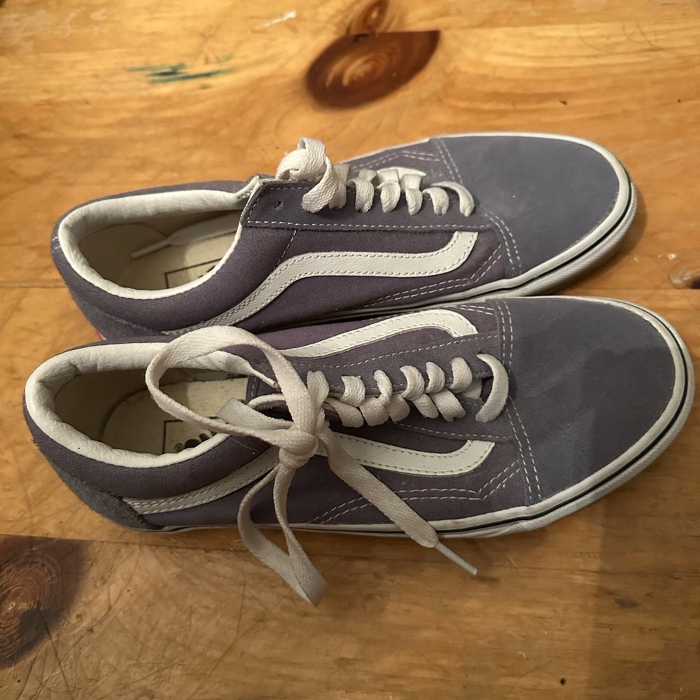 Vans - Picture 2 of 2